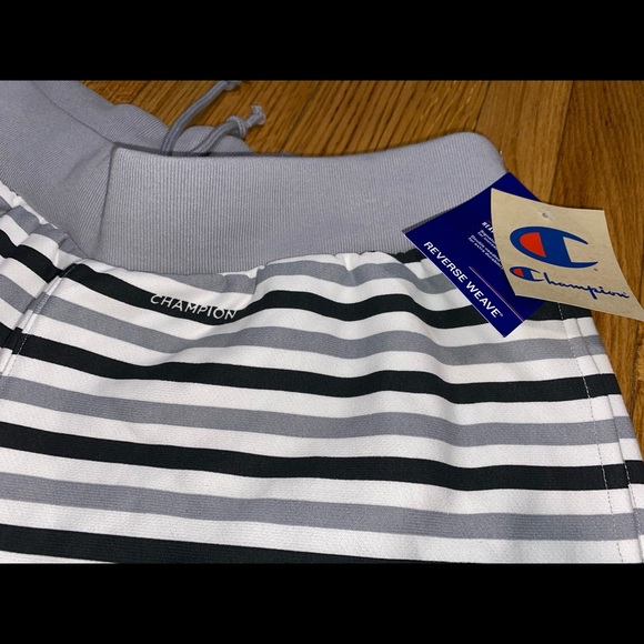 Champion Reverse Weave Text Stripe Cut Off Sweat Shorts Men's Sz XL New - Picture 3 of 6